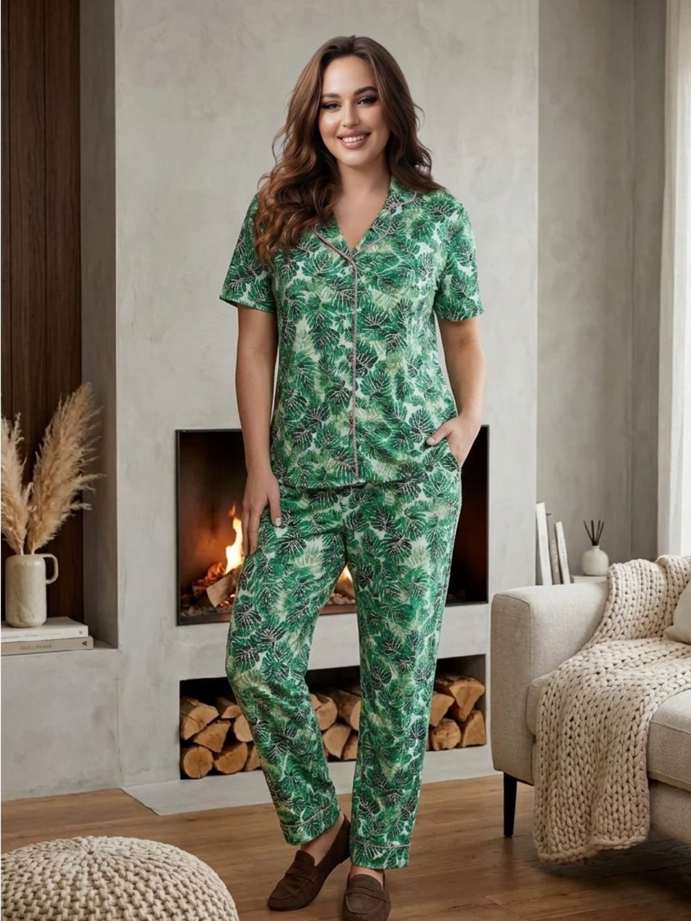 ROOM SERVICE Tropical Leaf Print Women's Pajama Set - Green